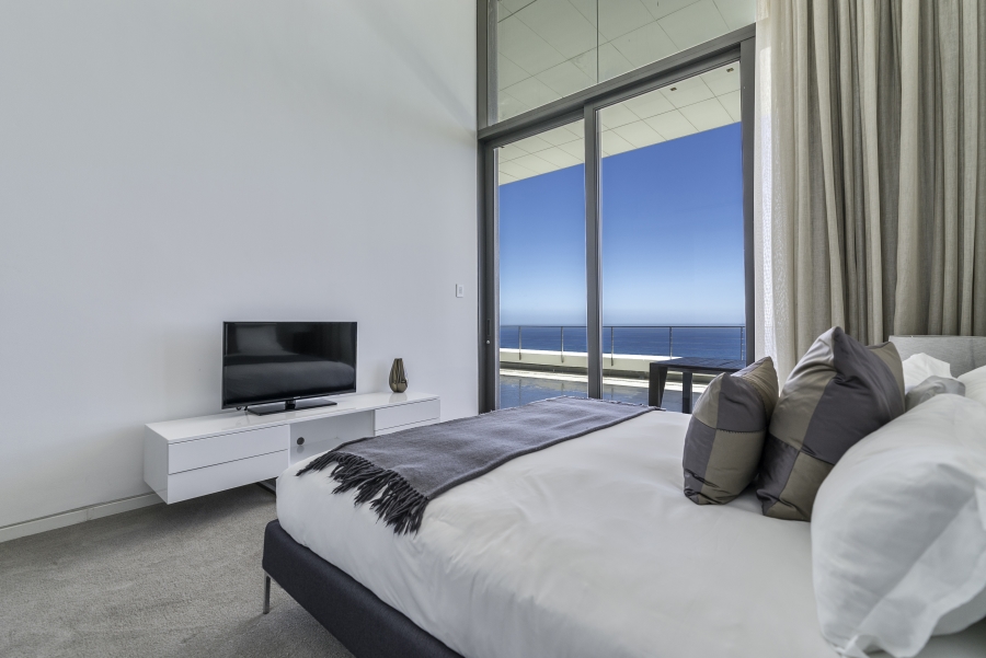 5 Bedroom Property for Sale in Clifton Western Cape